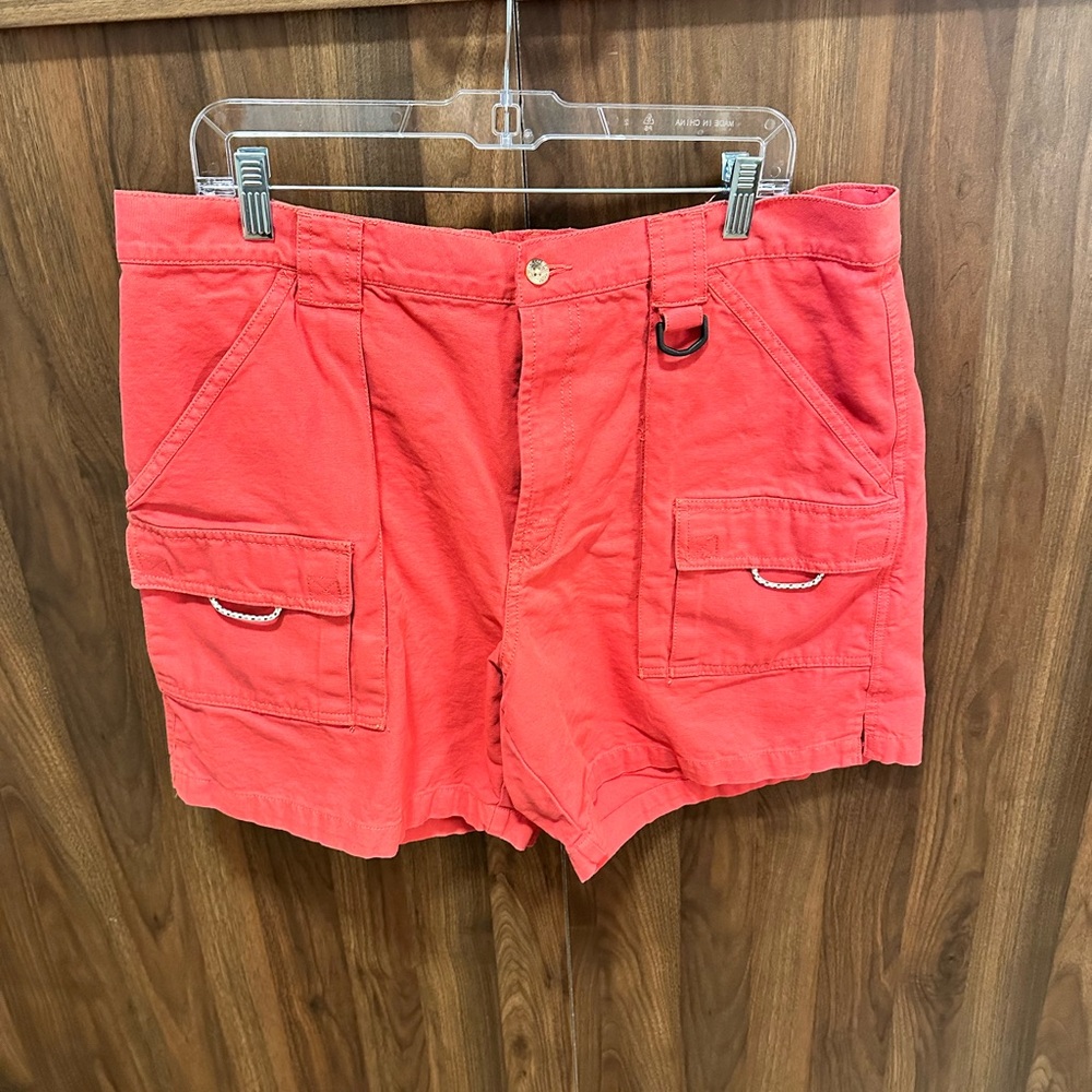 Women’s Columbia Shorts, Size XL